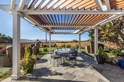 Arbors & Pergolas photo